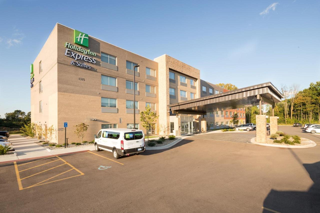Holiday Inn Express & Suites - Kalamazoo West By Ihg Exterior photo